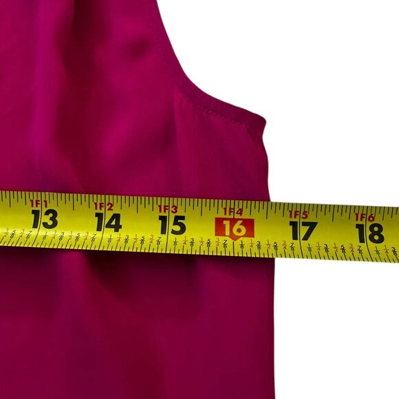 Banana Republic Fuchsia Pink V-neck Sleeveless Blouse Women's Top Size 2 | 26-34 - Picture 6 of 6